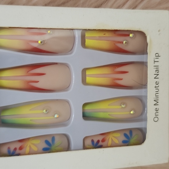 BOGO SALE!! Brand New False Nails-XL - Picture 4 of 4